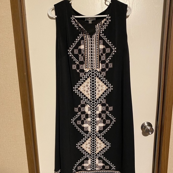 Size 0X dress, JM Collection, black with tan and white - Picture 2 of 3